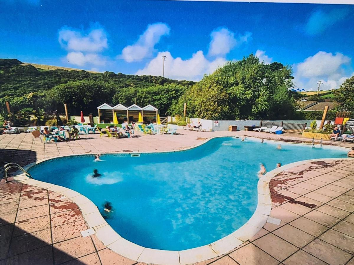 Mawgan Pads Newquay Bay Villa Exterior foto